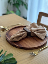 Cargar imagen en el visor de la galería, Sets de Bases de Plato madera Parota 4, 6, 8, 12 pz