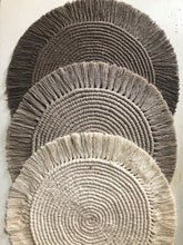 Cargar imagen en el visor de la galería, Sets Bases de Plato tejido Macramé 4, 6, 8, 12 pz