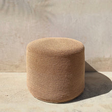 Cargar imagen en el visor de la galería, Puff Tejido